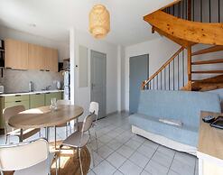 Modern Seaside Apartment