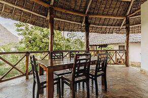 Exploreans Malaika Villas & Beach Club
