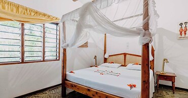 Exploreans Malaika Villas & Beach Club