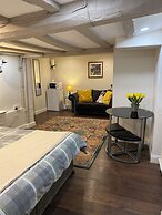 Old Thatch Bambers Green