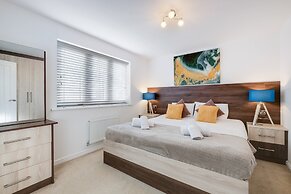 Cherry Banks 5 Bedroom & 3 Bathroom Hse