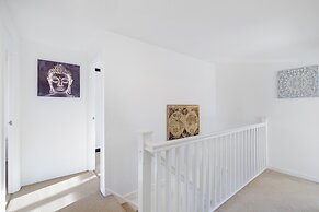 Cherry Banks 5 Bedroom & 3 Bathroom Hse