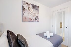 Cherry Banks 5 Bedroom & 3 Bathroom Hse