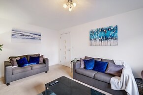 Cherry Banks 5 Bedroom & 3 Bathroom Hse