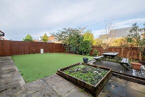 Cherry Banks 5 Bedroom & 3 Bathroom Hse