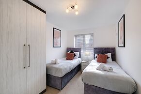 Cherry Banks 5 Bedroom & 3 Bathroom Hse