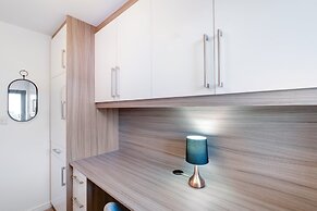 Cherry Banks 5 Bedroom & 3 Bathroom Hse