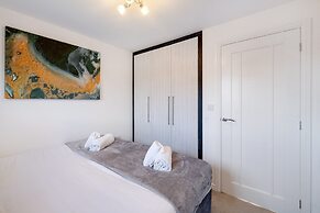 Cherry Banks 5 Bedroom & 3 Bathroom Hse