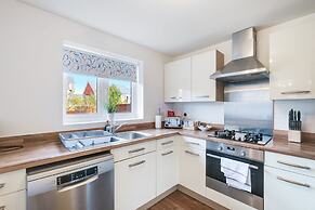 Cherry Banks 5 Bedroom & 3 Bathroom Hse