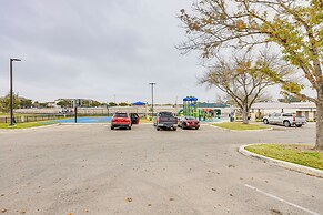 3 Mi to Randolph Afb: Family Home w/ Poker Table!