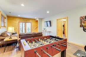 9 Mi to Dtwn Blue Ridge: Cabin w/ Deck & Grill!