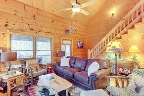 9 Mi to Dtwn Blue Ridge: Cabin w/ Deck & Grill!
