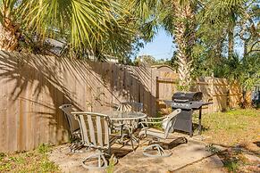 4 Mi to Beach: Spacious Fort Walton Beach Retreat!