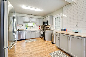 Pet-friendly Home w/ Private Hot Tub in Wilmington