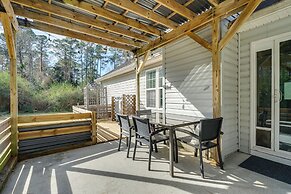 Pet-friendly Home w/ Private Hot Tub in Wilmington