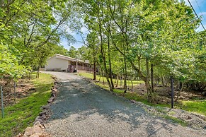 Community Pools & Hot Tub: Albrightsville Cottage!