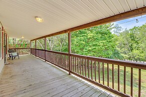 Community Pools & Hot Tub: Albrightsville Cottage!