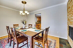 Fire Pit & Yard: Family Home in Farmington Hills!