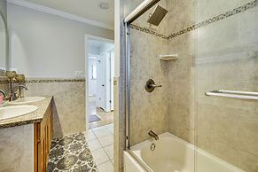 Fire Pit & Yard: Family Home in Farmington Hills!