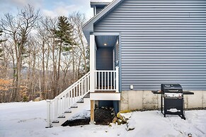 Mtn-view Gem w/ Hot Tub & Fire Pit in North Conway