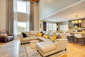 Mtn-view Gem w/ Hot Tub & Fire Pit in North Conway