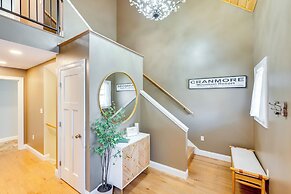 Mtn-view Gem w/ Hot Tub & Fire Pit in North Conway