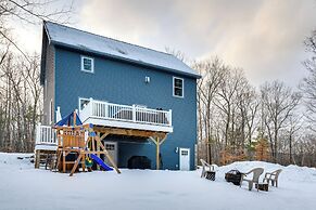 Mtn-view Gem w/ Hot Tub & Fire Pit in North Conway
