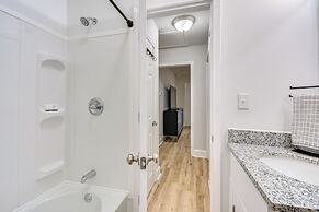 1/2 Mi to High Point University: Quaint Abode!