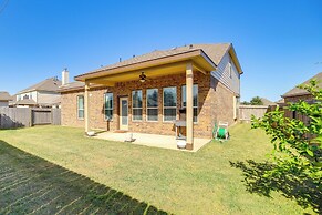 22 Mi to Dtwn Houston: Spacious Baytown Home!