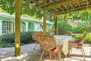 1 Mi to Dtwn Stuart: Home w/ Pergola & Garden!