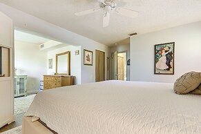 1 Mi to Dtwn Stuart: Home w/ Pergola & Garden!