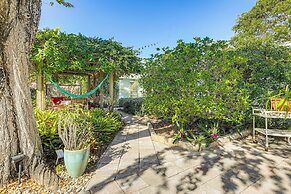 1 Mi to Dtwn Stuart: Home w/ Pergola & Garden!
