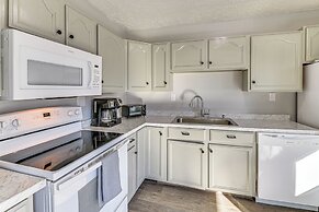 1 Mi to Dtwn: Home w/ Deck in Saratoga Springs