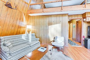 Hot Tub, Deck & Fire Pit: Secluded Cabin in Murphy