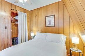 Hot Tub, Deck & Fire Pit: Secluded Cabin in Murphy