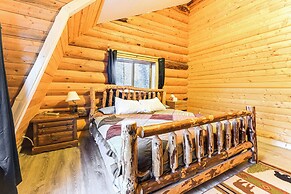 3 Mi to Kenai River: Secluded Sterling Cabin!