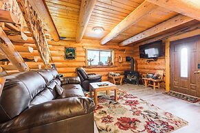 3 Mi to Kenai River: Secluded Sterling Cabin!