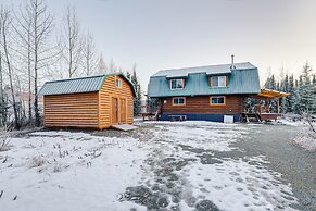 3 Mi to Kenai River: Secluded Sterling Cabin!
