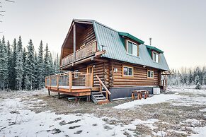 3 Mi to Kenai River: Secluded Sterling Cabin!