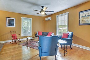 Farmhouse on 1 Acre Near Historic Dtwn Danville