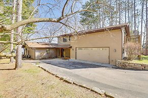 Lake Wisconsin Retreat w/ Dock: Great for Groups!