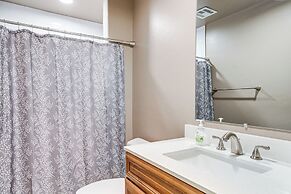 4 Mi to Dtwn Guthrie: Family Home w/ Fire Pit!