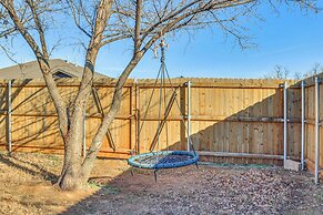 4 Mi to Dtwn Guthrie: Family Home w/ Fire Pit!