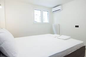 Cozy 1 Bd Getaway Apt in Lively Kipseli