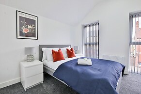 Modern 2 Bed House - Sleeps 4