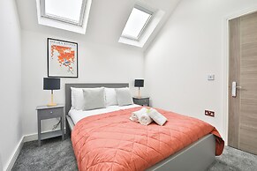 Modern 2 Bed House - Sleeps 4