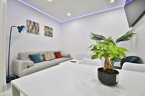 Modern 2 Bed House - Sleeps 4