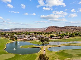 Villa #30 At Bloomington Country Club - Red Cliffs 4 Bedroom Townhouse