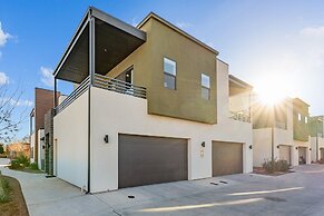 Villa #02 At Bloomington Country Club 3 Bedroom Condo