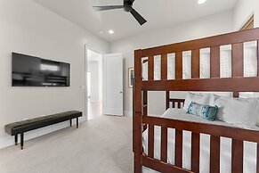 Villa #02 At Bloomington Country Club 3 Bedroom Condo